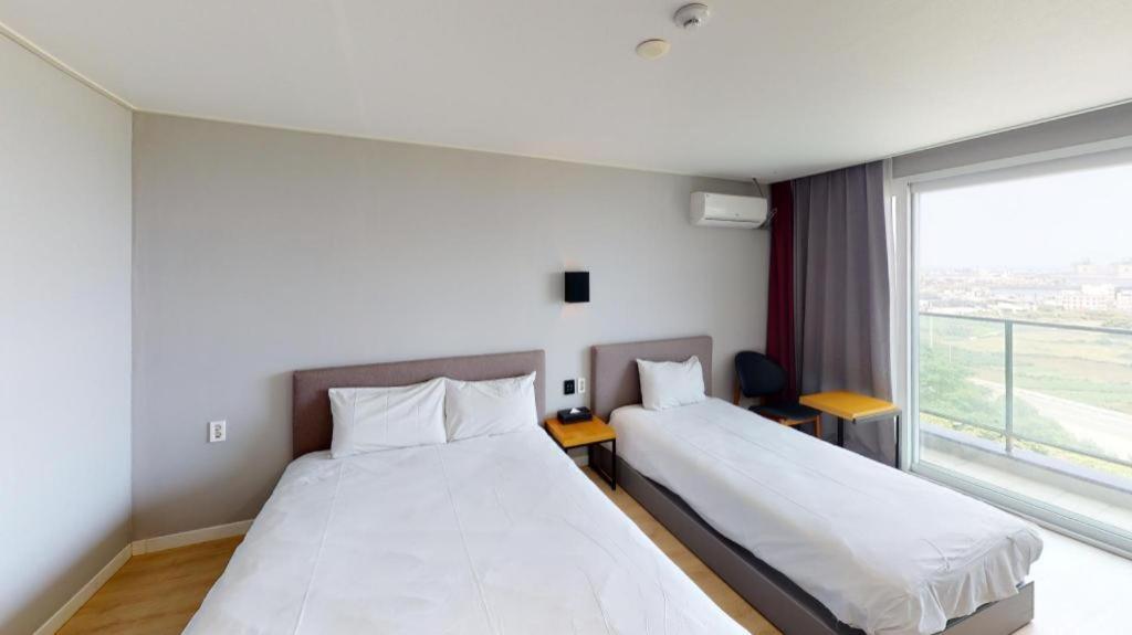 Sallys Jeju Hotel Exterior photo